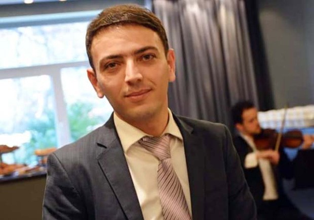 Gənc marketinq meneceri Ülvi Günəşli ilə “Kadr yetişdirilməsinin planlı şəkildə həyata keçirilməsi mövzusunda müsahibə.